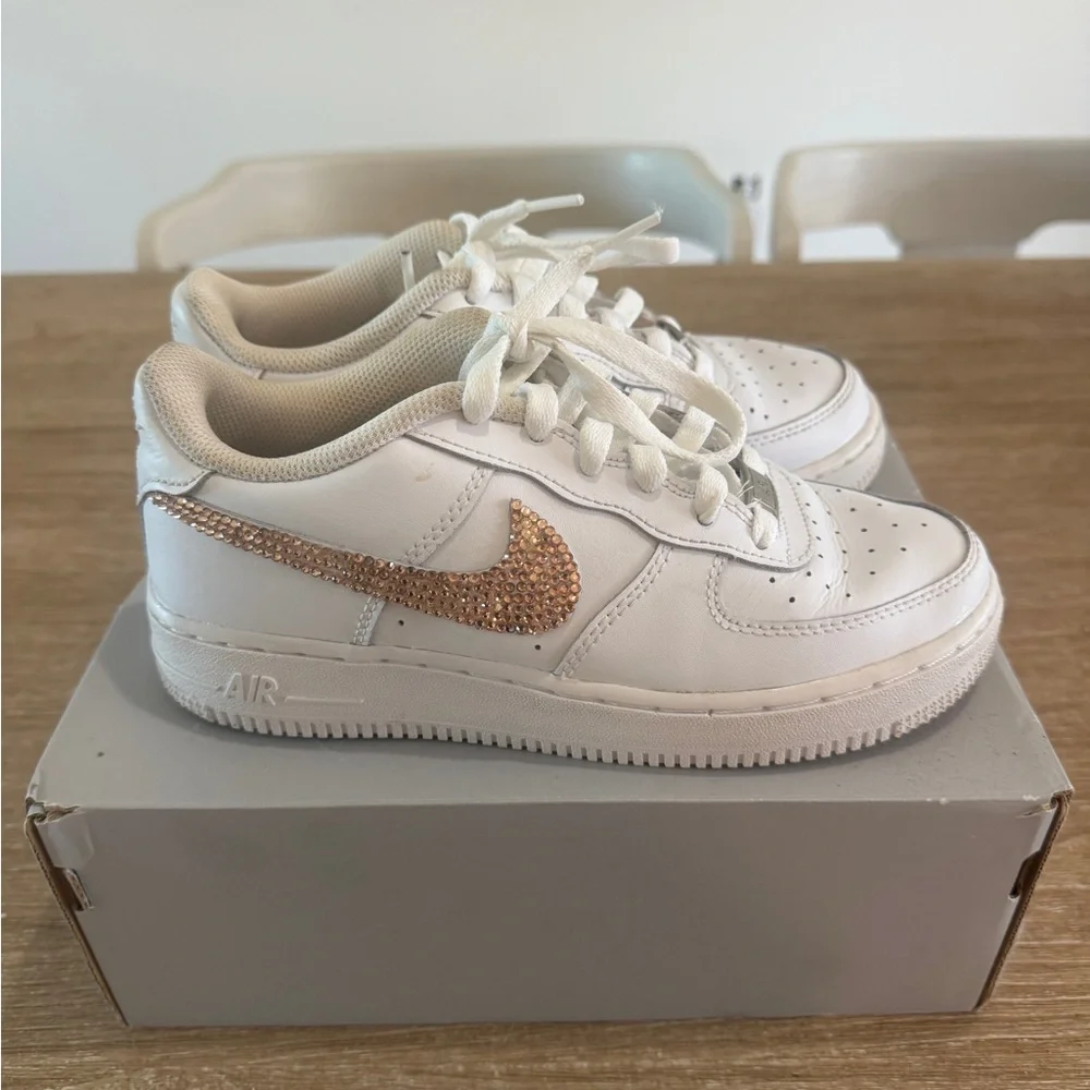 Nike Air force Rose Gold Crystal Swoosh - Picture 3 of 5